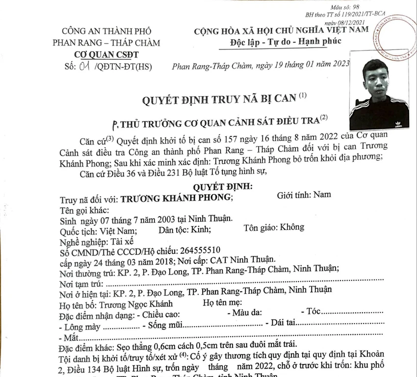 Phong bụi bị Công an TP Phan Rang - Tháp Chàm truy nã. Ảnh: CA Phong bụi bị Công an TP Phan Rang - Tháp Chàm truy nã. Ảnh: CA
