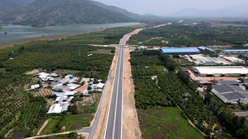 Nhà đầu tư cam kết bảo hành cao tốc đoạn Nha Trang - Cam Lâm 10 năm.