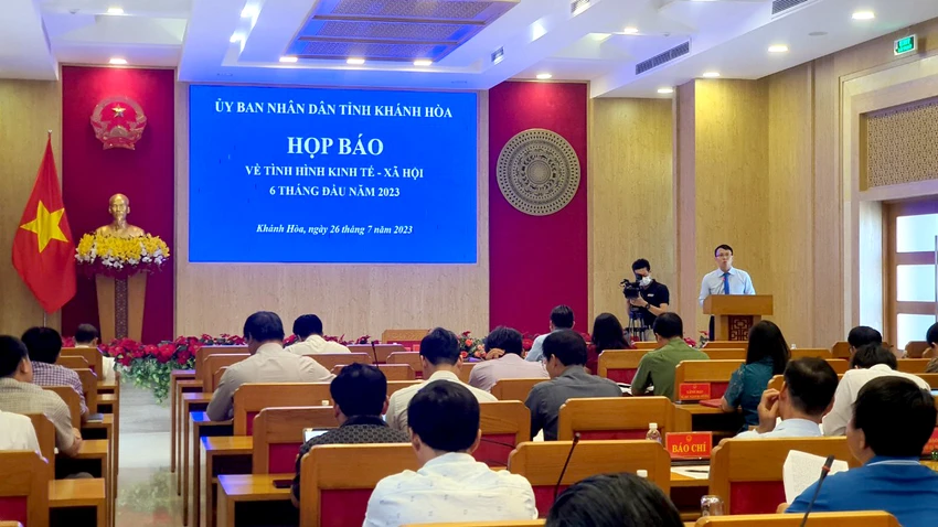 Ông Nguyễn Thanh Hà thông tin tại buổi họp báo. Ảnh: H.H Ông Nguyễn Thanh Hà thông tin tại buổi họp báo. Ảnh: H.H
