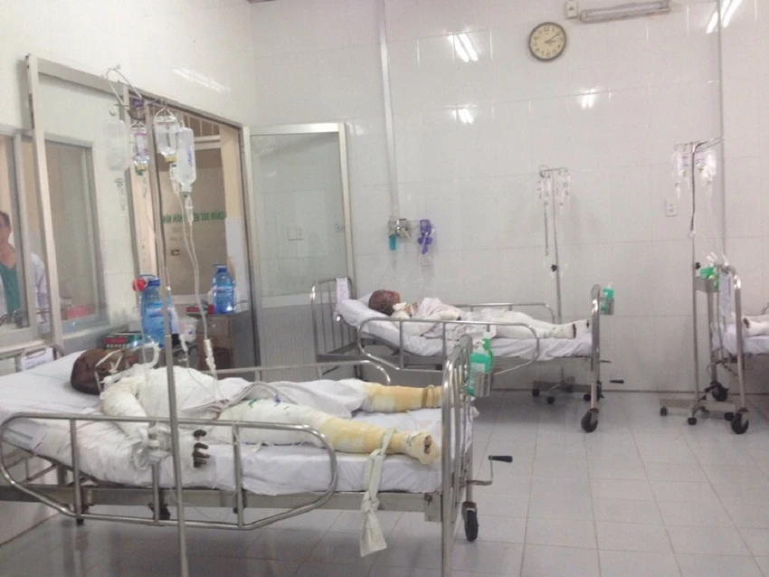 Khó cứu sống 4 nạn nhân trong đám cháy ở Phú Nhuận ảnh 1