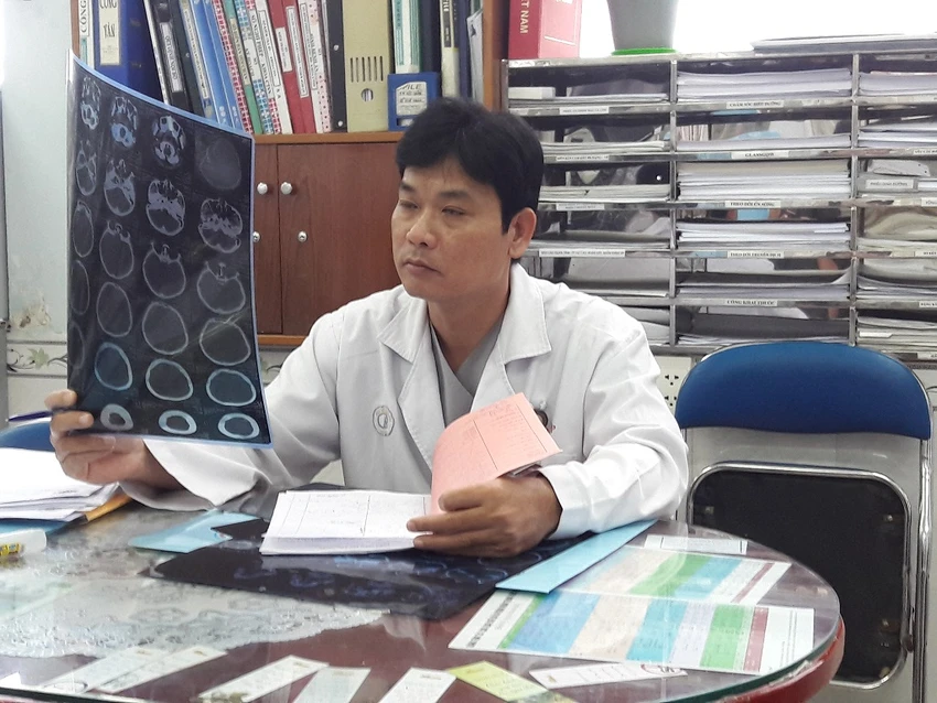 Theo BS Hiệp, hiện tại vẫn chưa thể đánh giá tình hình bệnh nhân bị chấn thương sọ não.
