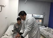 Lần đầu tiên nối mạch máu vi phẫu không cần kim chỉ