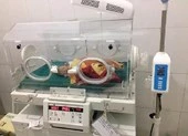 Bác sĩ dùng đèn xe chiếu sáng cứu sản phụ đẻ rơi giữa rừng 