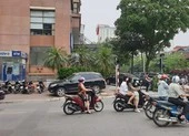 Cướp nổ súng, lấy hàng trăm triệu ở ngân hàng BIDV tại Hà Nội