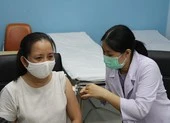 Chuyên gia chia sẻ về các phản ứng sau tiêm vaccine COVID-19