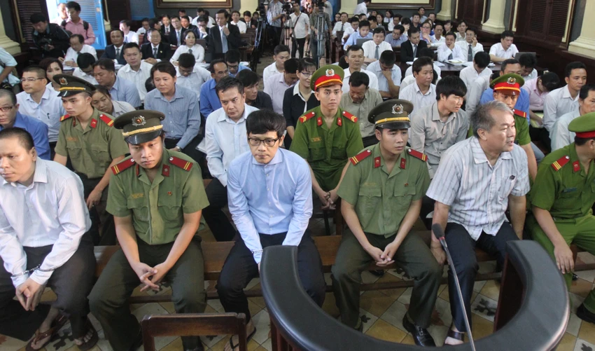 các bị cáo tại phiên xử 