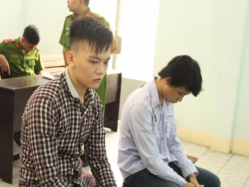 Hai bị cáo tại phiên xử ngày 20-7
