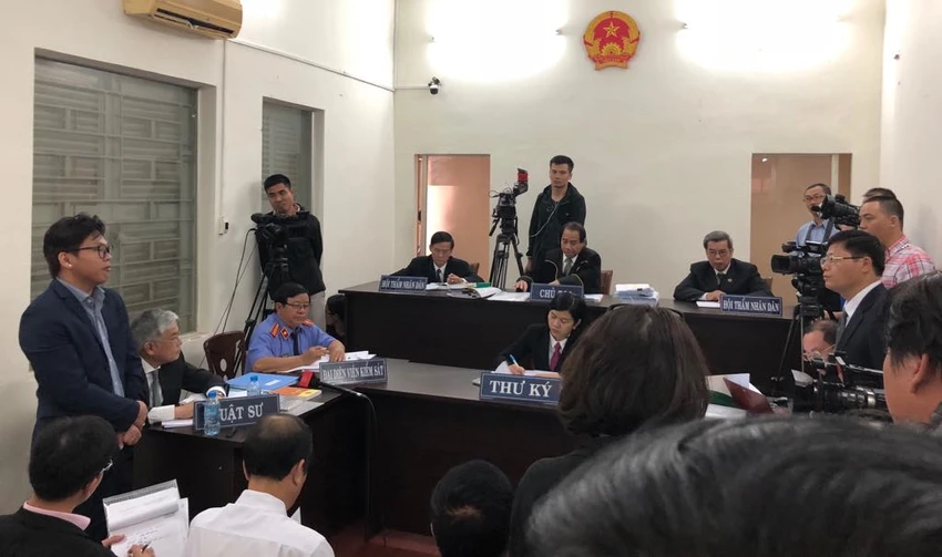 Xử lại vụ Vinasun kiện Grab đòi bồi thường gần 42 tỉ ảnh 1 Xử lại vụ Vinasun kiện Grab đòi bồi thường gần 42 tỉ