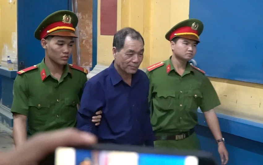 Trầm Bê thừa nhận 'bút sa' và xin khắc phục hậu quả ảnh 1 Trầm Bê thừa nhận 'bút sa' và xin khắc phục hậu quả ảnh 1