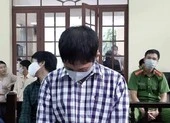 Cha dượng đánh đập, châm thuốc vào người bé gái: 8 năm tù