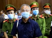 Ông Nguyễn Thành Tài, nữ đại gia Bạch Diệp được dẫn giải đến tòa