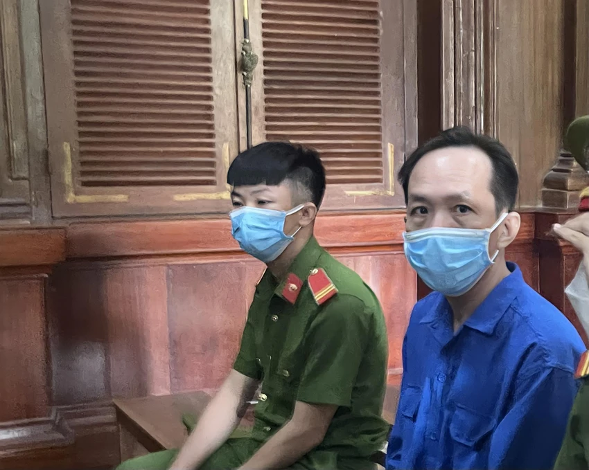 Bị cáo Huỳnh Tấn Luật tại phiên tòa ngày 16-6. Ảnh: HOÀNG YẾN Bị cáo Huỳnh Tấn Luật tại phiên tòa ngày 16-6. Ảnh: HOÀNG YẾN