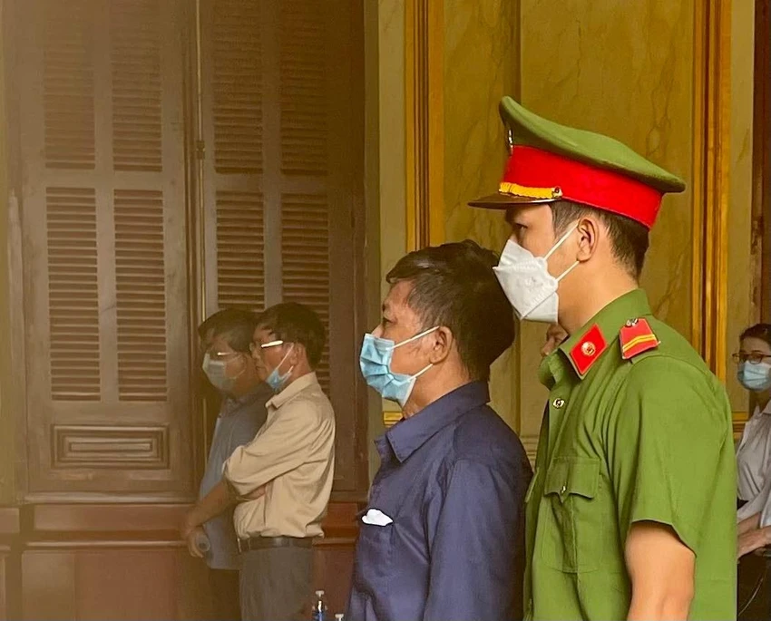 Phạm Trung Tuyến là bị cáo bị tạm giam trong vụ án này. Ảnh: H.YẾN Phạm Trung Tuyến là bị cáo bị tạm giam trong vụ án này. Ảnh: H.YẾN