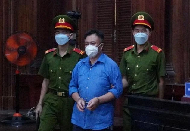 Bị cáo Nguyễn Minh Khải bị phạt bảy năm tù. Ảnh: H.YẾN Bị cáo Nguyễn Minh Khải bị phạt bảy năm tù. Ảnh: H.YẾN