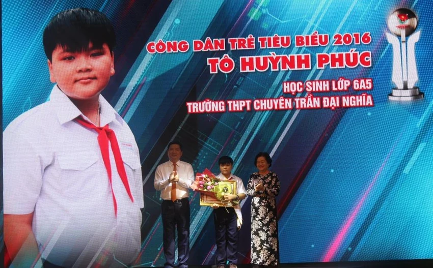 Gương công dân nhỏ tuổi nhất Tô Huỳnh Phúc