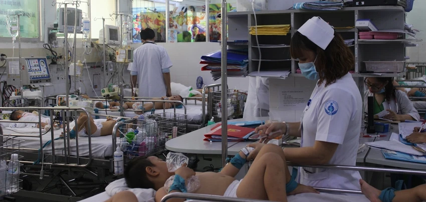 Dịch tay chân miệng tăng đột biến, một trẻ tử vong ảnh 2 Dịch tay chân miệng tăng đột biến, một trẻ tử vong ảnh 2