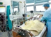 Tưởng cúm thường, 2 người nguy kịch vì cúm A/H1N1