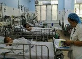 Đang chờ khám tiêu chảy, bé lên cơn co giật vì nắng nóng