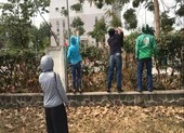Cận cảnh tuồn hàng tiếp tế tận tay người được cách ly