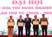 Những ngọn nến thắp sáng niềm tin ngành y