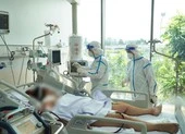 Bác sĩ hồi sức COVID-19 ở TP.HCM: 'Áp lực dồn dập và khủng khiếp'