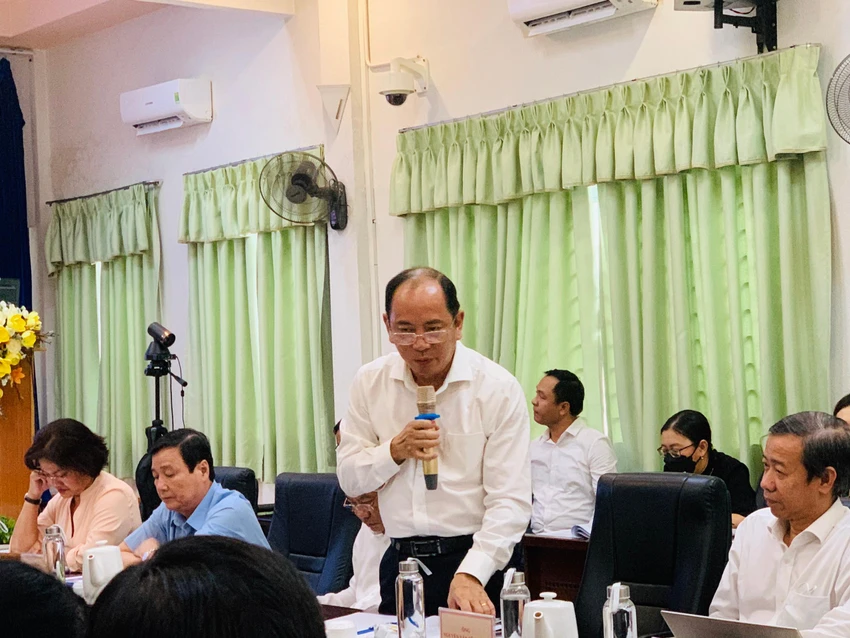 PGS Tăng Chí Thượng, giám đốc Sở Y tế TP.HCM chia sẻ tại buổi làm việc. Ảnh: THẢO PHƯƠNG PGS Tăng Chí Thượng, giám đốc Sở Y tế TP.HCM chia sẻ tại buổi làm việc. Ảnh: THẢO PHƯƠNG
