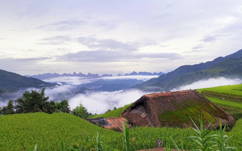 Khung cảnh đẹp như tranh vẽ của ngôi làng trên cung đường chinh phục đỉnh Tây Côn Lĩnh. Ảnh: NÚI XANH Khung cảnh đẹp như tranh vẽ của ngôi làng trên cung đường chinh phục đỉnh Tây Côn Lĩnh. Ảnh: NÚI XANH