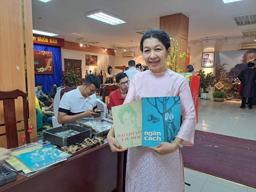 ao-dai-chi-thuy.jpg