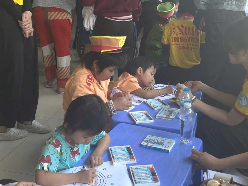 các bệnh nhi (10).jpg