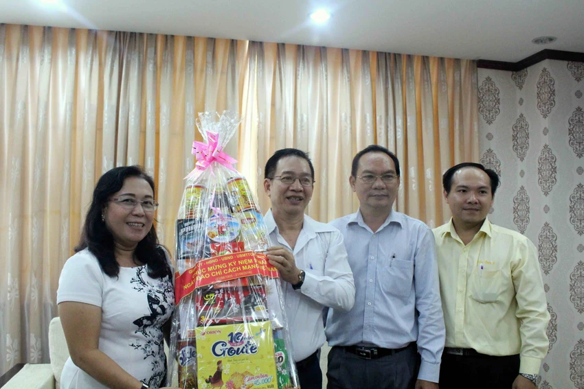 'Báo Pháp Luật TP.HCM là 1 trong những tờ báo tiên phong về pháp luật' ảnh 2 'Báo Pháp Luật TP.HCM là 1 trong những tờ báo tiên phong về pháp luật' ảnh 2