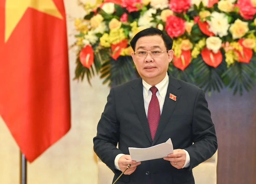 Chủ tịch QH Vương Đình Huệ phát biểu tại phiên họp sáng 14-4. Ảnh: VGP Chủ tịch QH Vương Đình Huệ phát biểu tại phiên họp sáng 14-4. Ảnh: VGP