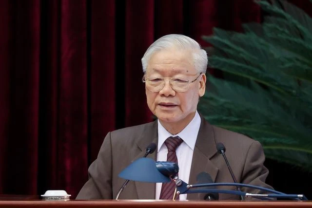 Tổng bíthưNguyễn PhúTrọng phátbiểu tại hội nghị toàn quốc quán triệt, triển khai thực hiện Nghị quyết 11-NQ/TW của Bộ Chính trị khóa XIII hôm 15-4. Ảnh: VGP
