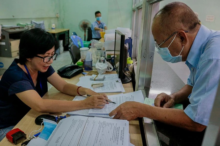Luật BHXH (sửa đổi) sẽ điều chỉnh năm chính sách về BHXH. Ảnh: NGUYỆT NHI