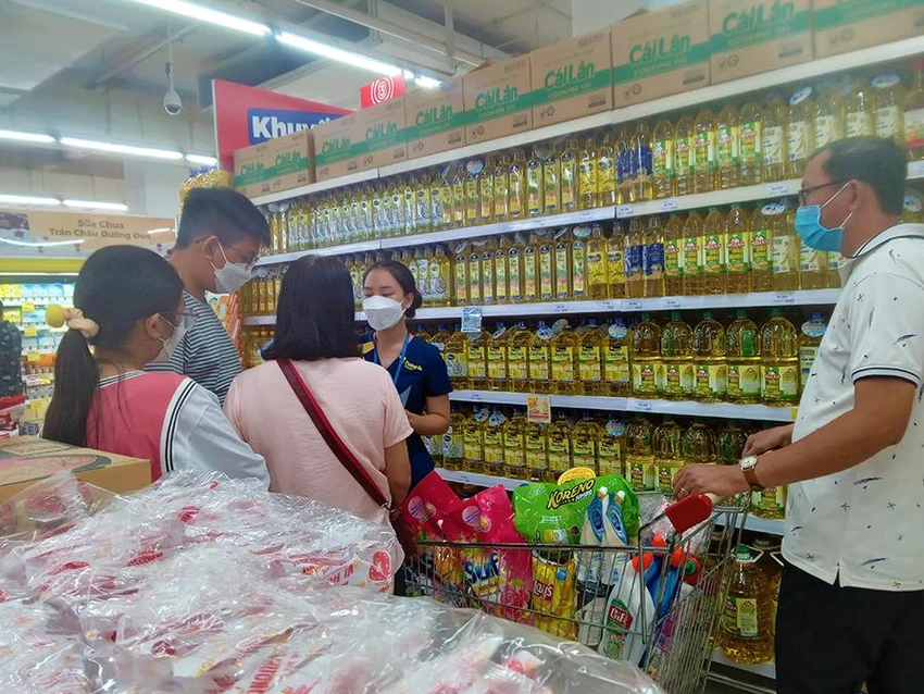 Trong tháng 5, doanh thu của chín hệ thống siêu thị ở TP.HCM đạt 3.514 tỉ đồng. Ảnh: T.UYÊN Trong tháng 5, doanh thu của chín hệ thống siêu thị ở TP.HCM đạt 3.514 tỉ đồng. Ảnh: T.UYÊN