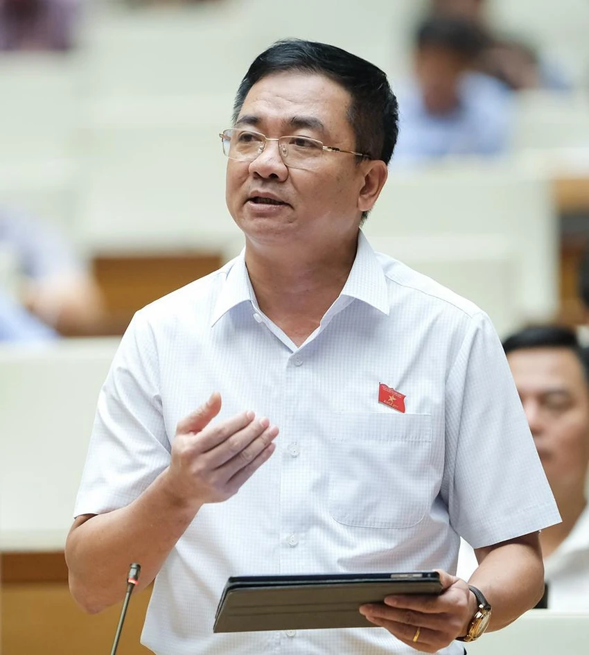 Phó Chủ nhiệm Ủy ban Quốc phòng và An ninh Nguyễn Minh Đức phát biểu tại cuộc họp. Ảnh: Quochoi.vn Phó Chủ nhiệm Ủy ban Quốc phòng và An ninh Nguyễn Minh Đức phát biểu tại cuộc họp. Ảnh: Quochoi.vn