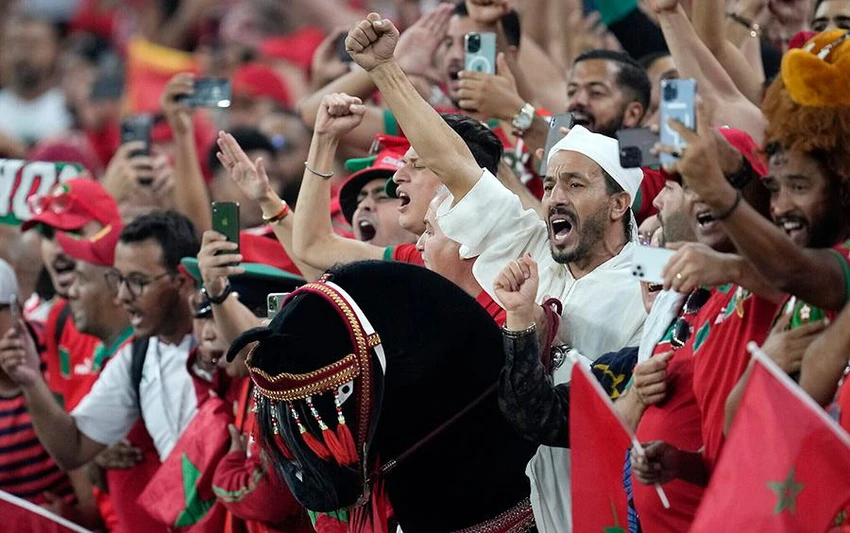 Không chỉ người hâm mộ châu Phi mà cả thế giới Ả Rập cũng hân hoan cùng chiến tích của Morocco. Ảnh: GETTY IMAGES Không chỉ người hâm mộ châu Phi mà cả thế giới Ả Rập cũng hân hoan cùng chiến tích của Morocco. Ảnh: GETTY IMAGES