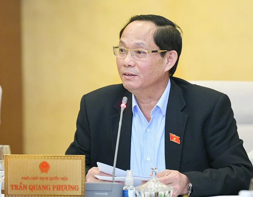Phó Chủ tịch Quốc hội Trần Quang Phương tại phiên họp UBTVQH ngày 15-12. Ảnh: T.THẮNG Phó Chủ tịch Quốc hội Trần Quang Phương tại phiên họp UBTVQH ngày 15-12. Ảnh: T.THẮNG