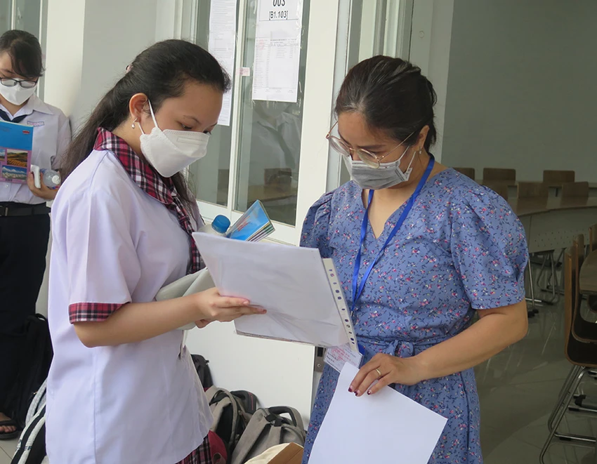 Thí sinh dự thi đánh giá năng lực do ĐH Quốc gia TP.HCM tổ chức năm 2022. Ảnh: P.ANH Thí sinh dự thi đánh giá năng lực do ĐH Quốc gia TP.HCM tổ chức năm 2022. Ảnh: P.ANH