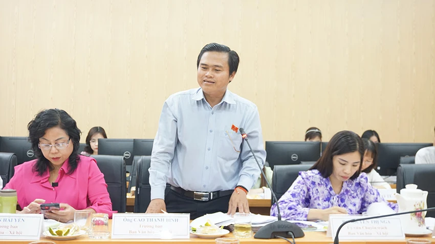 Ông Cao Thanh Bình, Trưởng ban Văn hóa - Xã hội, HĐND TP.HCM, phát biểu tại buổi làm việc. Ảnh: NGUYỄN QUYÊN Ông Cao Thanh Bình, Trưởng ban Văn hóa - Xã hội, HĐND TP.HCM, phát biểu tại buổi làm việc. Ảnh: NGUYỄN QUYÊN