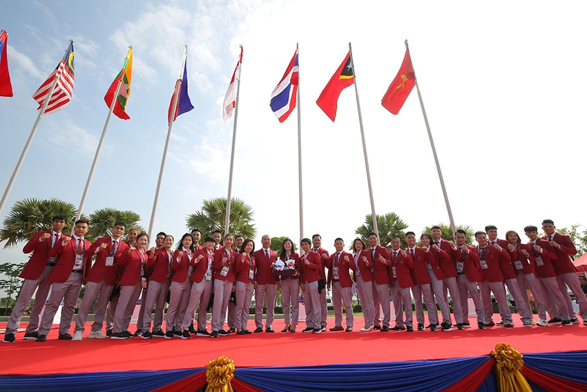 Đoàn thể thao Việt Nam “xông đất” SEA Games 32. Ảnh: PHƯƠNG NGHI Đoàn thể thao Việt Nam “xông đất” SEA Games 32. Ảnh: PHƯƠNG NGHI