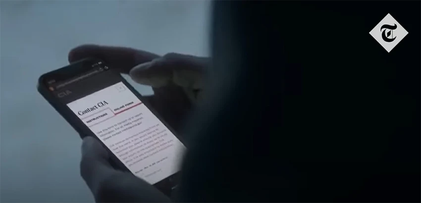 Một cảnh từ video của CIA khuyến khích người dân Nga liên lạc với CIA. Ảnh: Từ video quảng bá của CIA Một cảnh từ video của CIA khuyến khích người dân Nga liên lạc với CIA. Ảnh: Từ video quảng bá của CIA