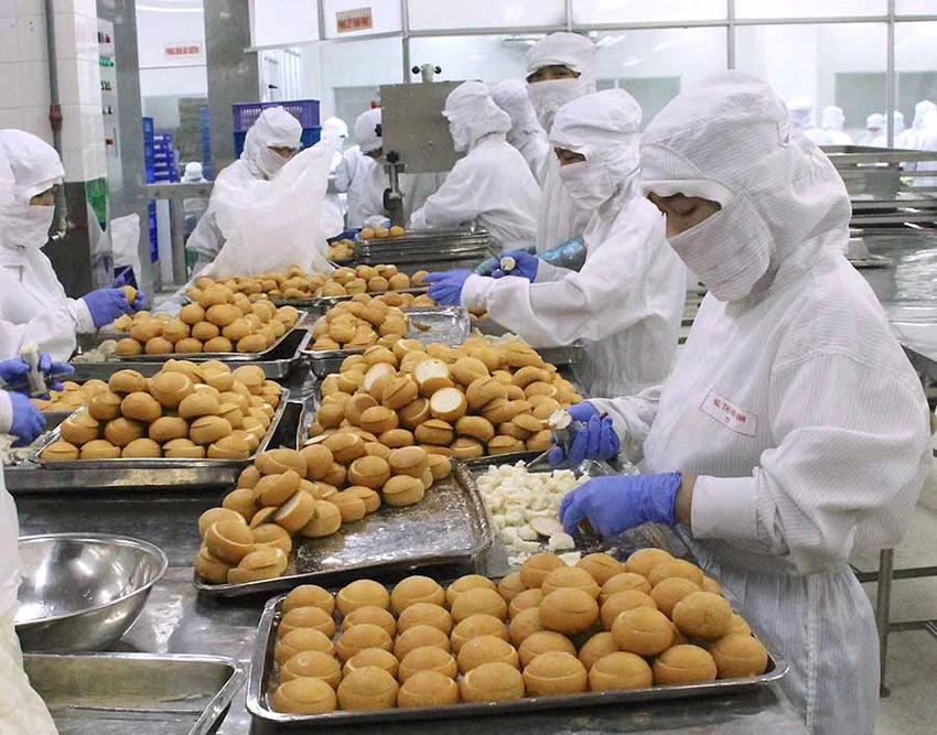 Lĩnh vực an toàn thực phẩm được Bộ Tài chính đề xuất giảm đến 90% phí. Ảnh: Q.HUY