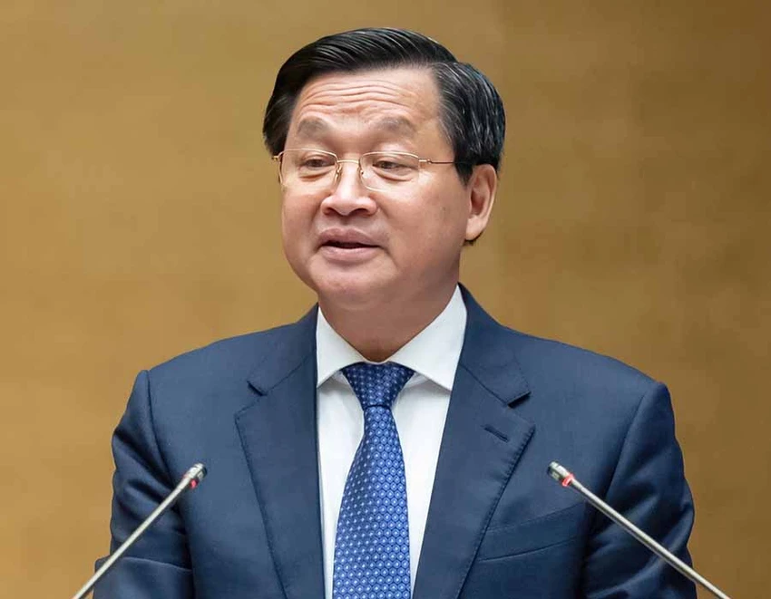 Phó Thủ tướng Lê Minh Khái trả lời chất vấn trước Quốc hội sáng 8-6. Ảnh: PHẠM THẮNG