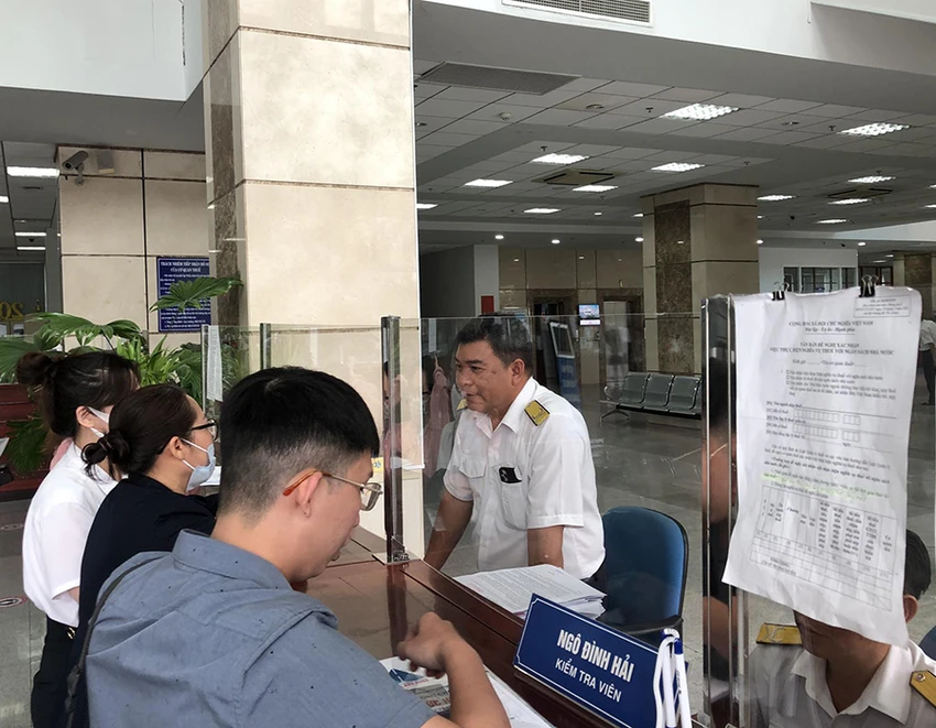 Vụ trưởng Vụ Chính sách thuế khẳng định Luật Thuế TNCN sẽ được sửa đổi theo đúng chủ trương của Đảng, chỉ đạo của Quốc hội, Chính phủ. Ảnh: Q.HUY Vụ trưởng Vụ Chính sách thuế khẳng định Luật Thuế TNCN sẽ được sửa đổi theo đúng chủ trương của Đảng, chỉ đạo của Quốc hội, Chính phủ. Ảnh: Q.HUY