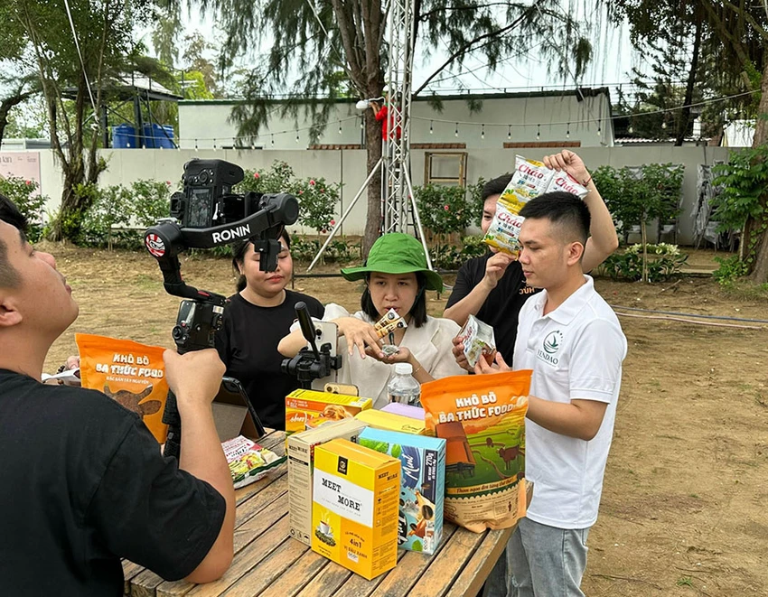 ban-hang-qua-livestream.jpg