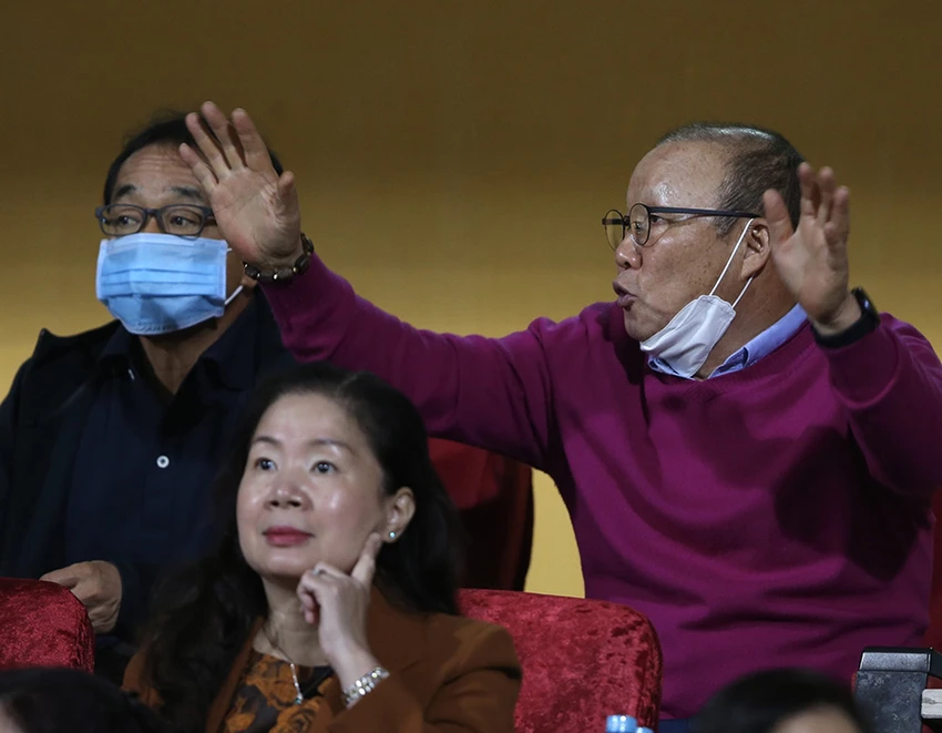 1_15_BAICHINH_Thaynoi_lanngoai_V-League_06_DEC_2023_1010.jpg