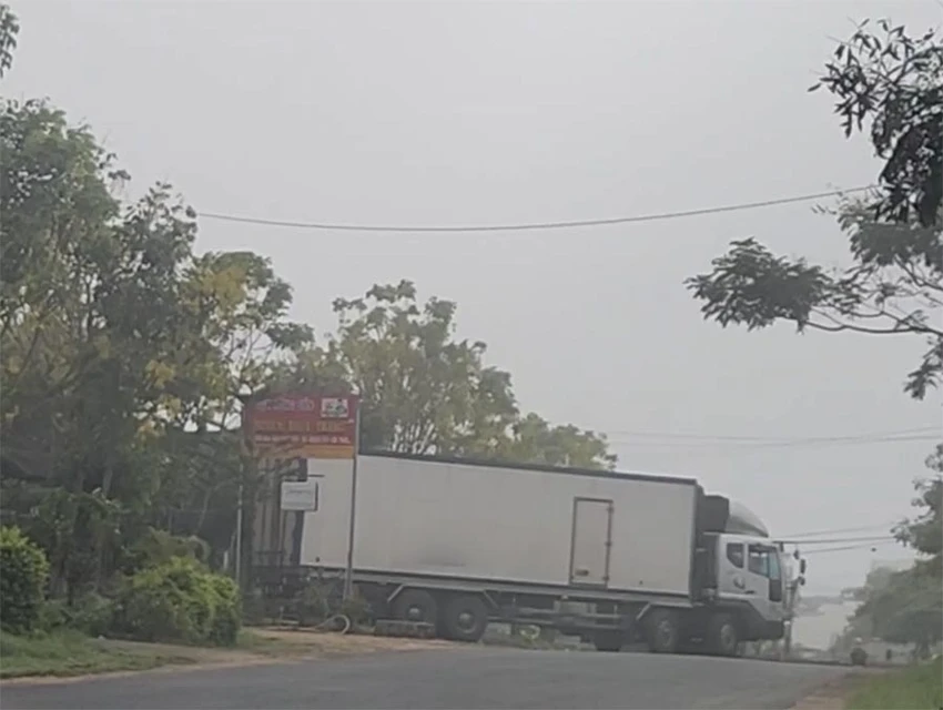 p5_PHU3_khoaitaytrungquoc_nhompv_ttam.jpg
