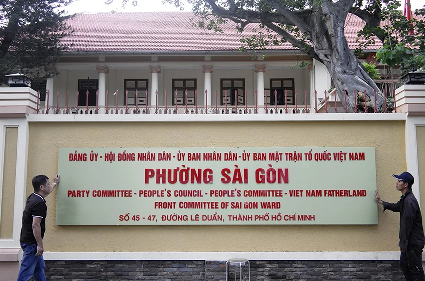 p6 - thay anh chinh.jpg