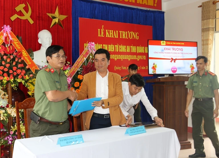 Công an tỉnh Quảng Nam ra mắt cổng thông tin điện tử ảnh 2 Công an tỉnh Quảng Nam ra mắt cổng thông tin điện tử ảnh 2