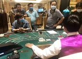 Nhóm người nước ngoài tổ chức đánh bạc trong resort 